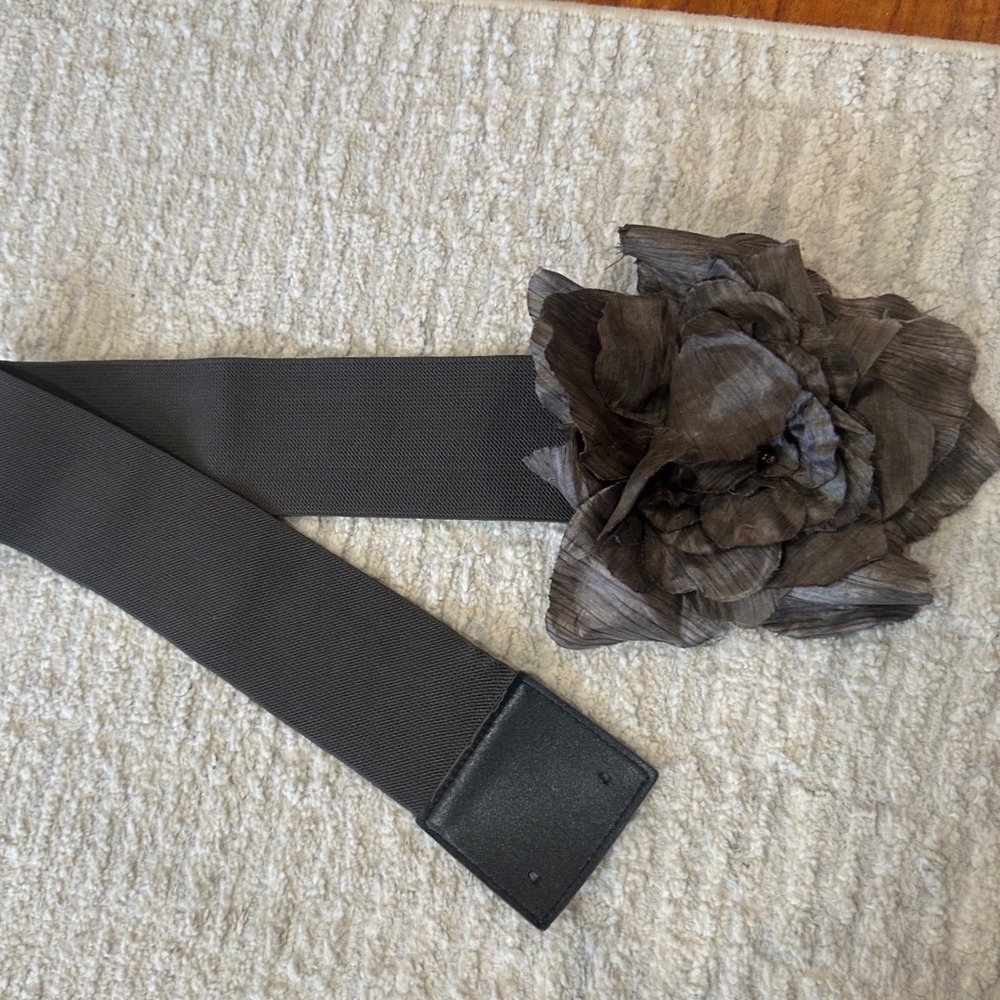 Womens Wide Elastic Waist Belt Oversized 3D Fabric Flower Dark Gray Rosette 32in